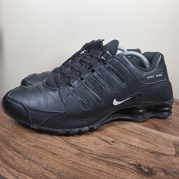 Nike Shox NZ Mens Black And White Size 10.5 Shoes Sneakers 501524-091 - Picture 2 of 10